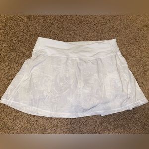 Lululemon Pace Rival Skirt 13" Mini Tropical Shadow Starlight Multi Alpine White